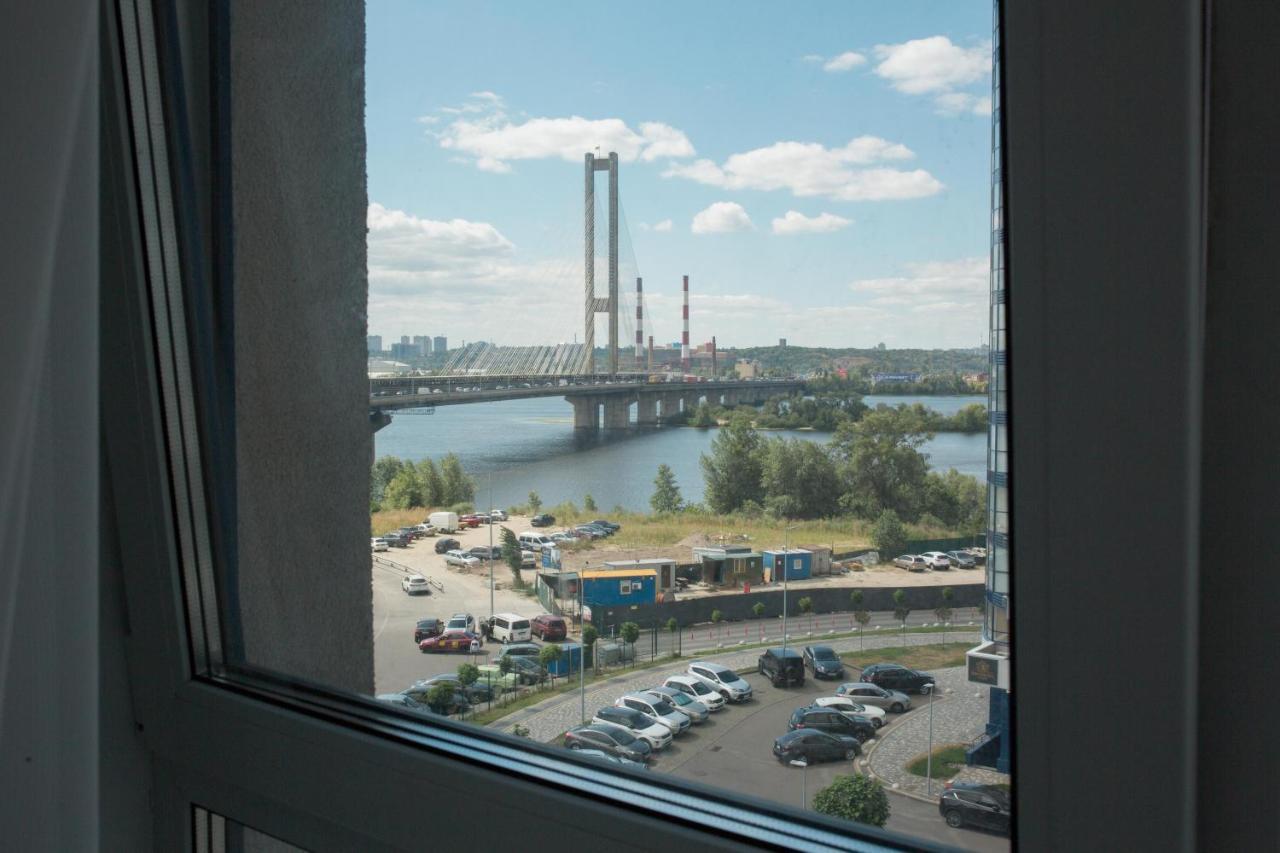 Dnipro View Slavutich Apartment Kijev Kültér fotó